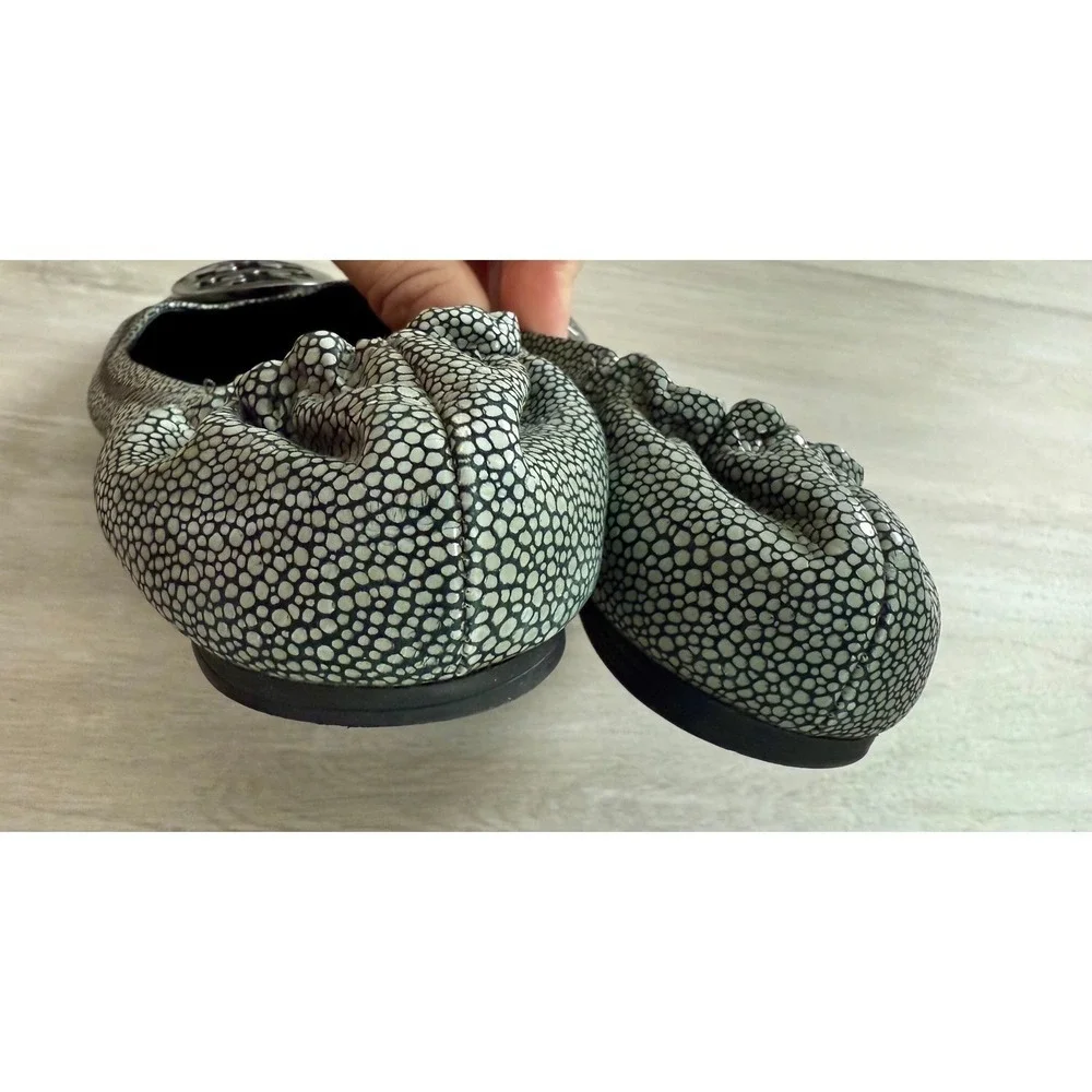 Tory Burch Minnie Travel Ballet Flats Metallic Pebble Leather Silver Logo 7.5